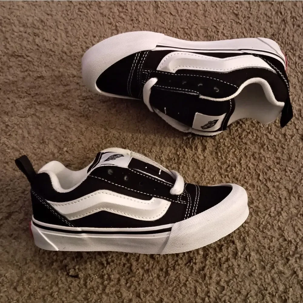 Vans Nu Skool Kids Black White BRAND NEW WITH BOX, NO LID
